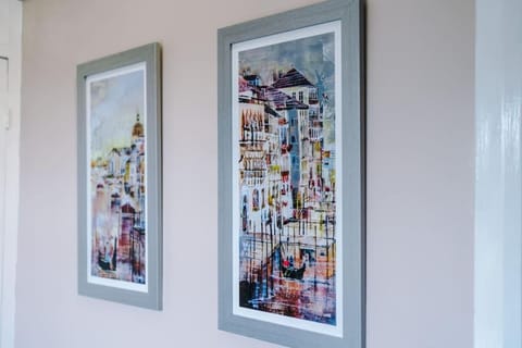 2-Bed Victorian Oasis in Chester Apartment in Chester