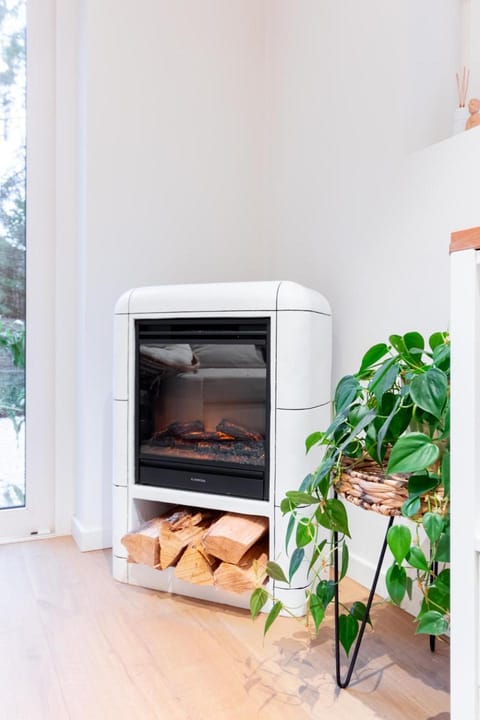 Luxe-Avontuur in een Romantische Cabin in het Bos Cabin in Zeeland, Netherlands