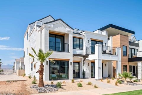 Paradise Shores home House in St George