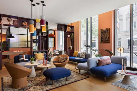 Communal lounge/ TV room