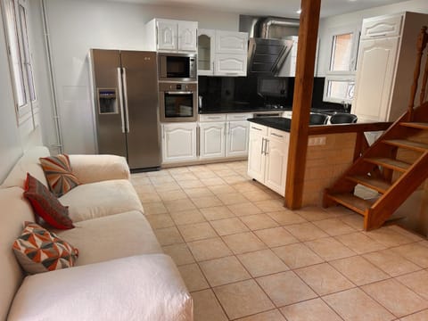 Maison de ville arborée avec cachet House in Île-de-France