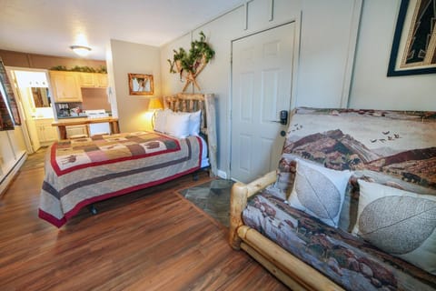 Fawn Valley Inn- Cabana apts Apartment in Estes Park