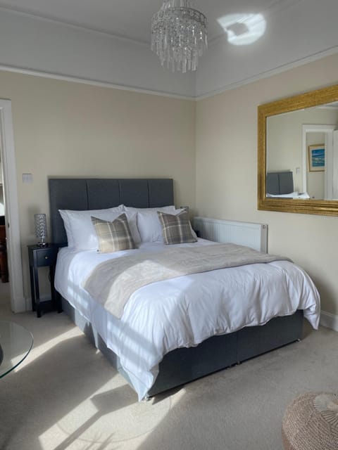 Tranquil Haven Murrayfield Vacation rental in Edinburgh