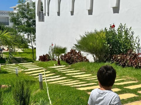 Garden, Garden view, children