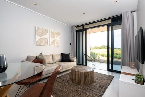 Balcony/Terrace, Living room