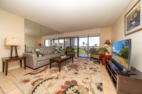 Kihei Akahi D402 · AKH D402 2BD Condo Across Beach Ocean View AC House in Wailea