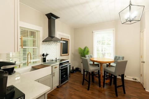 The Original Custom House! House in Saint Charles