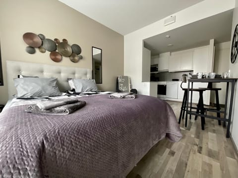 Bed, Photo of the whole room