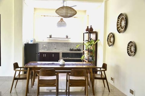 Communal lounge/ TV room, Kitchen or kitchenette, Living room, Seating area, Dining area