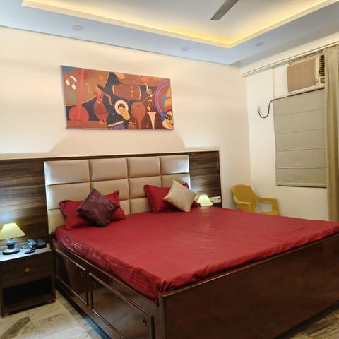 TV and multimedia, air conditioner