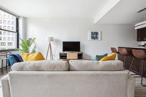 TV and multimedia, Seating area