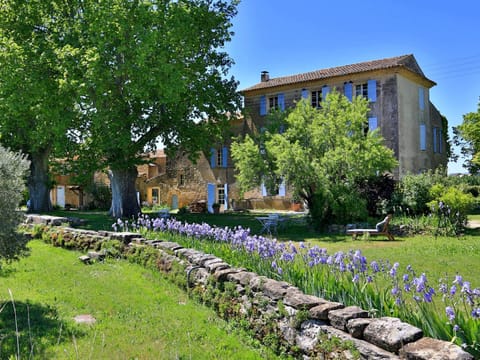 Property building, Facade/entrance, Garden