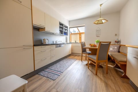 Kitchen or kitchenette, Dining area, dishwasher, oven, stove