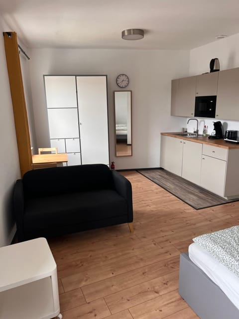 City Appartement B Zur ewigen Lampe dritte Etage Apartment in Brühl