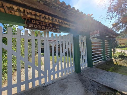 Facade/entrance, Area and facilities