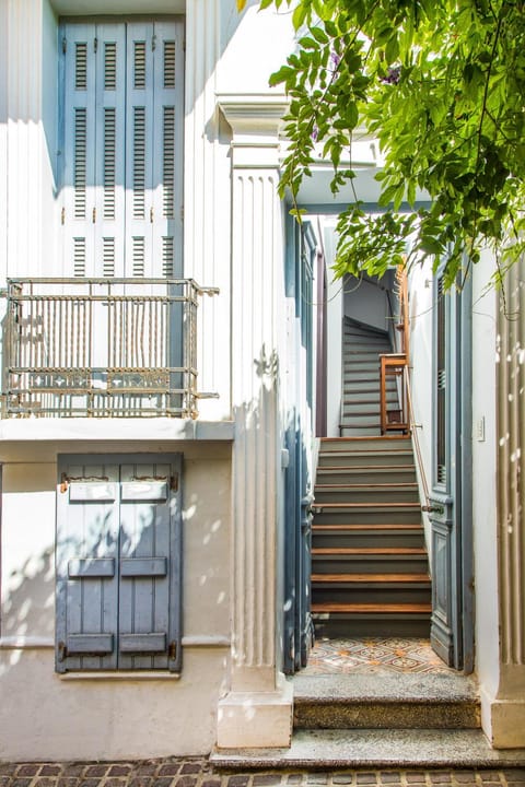 Property building, Facade/entrance