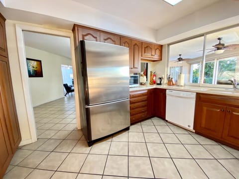 Coffee/tea facilities, Communal kitchen
