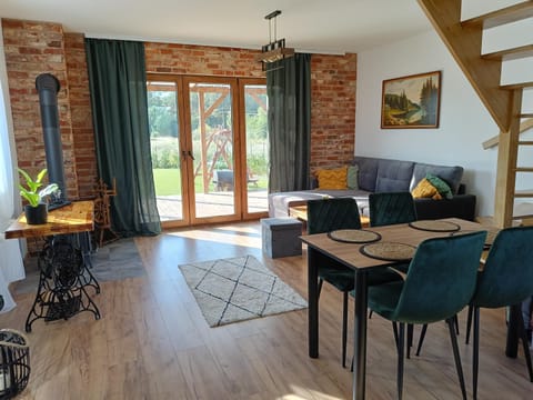 Balcony/Terrace, Living room, Seating area, Dining area