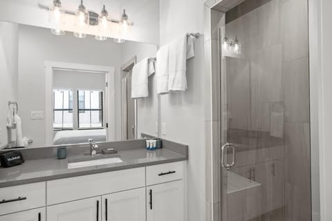 Bathroom, Bath