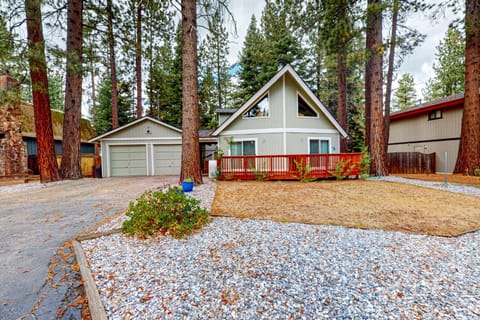 Deer Trail Retreat House in South Lake Tahoe