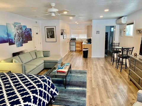 Owl Nest Hot Tub Sleeps 3 Yosemite House in Ahwahnee