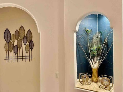 Peacock Suite Hot Tub Sleeps up to 4 Bbq House in Ahwahnee