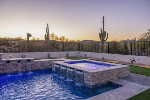 Game Room! Luxury Group Getaway in Fountain Hills House in Fountain Hills