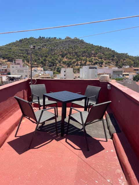 Balcony/Terrace, City view