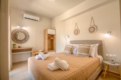 Bedroom, air conditioner