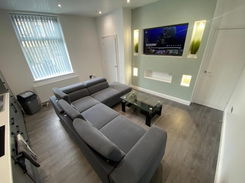 TV and multimedia, Living room, Seating area