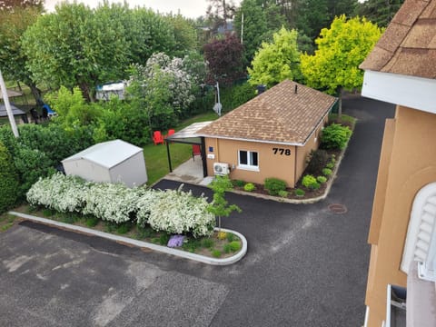 Property building, Spring, Bird's eye view, Garden view