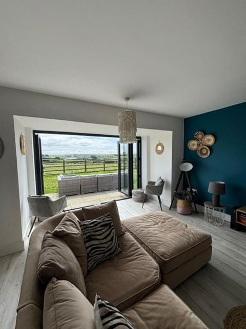 TV and multimedia, View (from property/room), View (from property/room), Lounge or bar, fireplace