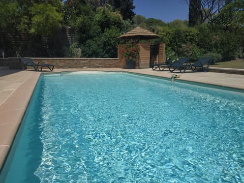 Haut de Villa VERDUREVE location de vacances House in Saint-Raphael