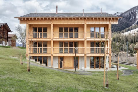 Property building, Spring