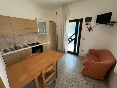 TV and multimedia, Kitchen or kitchenette, Living room, oven