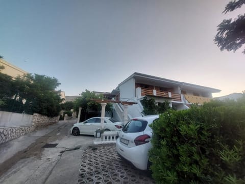 Iva apartment 50m from see (7person) Apartment in Zadar County