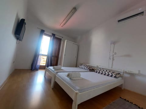 Iva apartment 50m from see (7person) Apartment in Zadar County