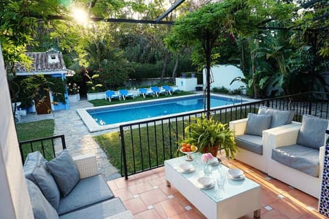 Private villa & Pool nr Puerto Banus Villa in Marbella