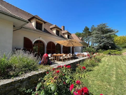 Royal Auffreville - 650m2 - 6 chambres Villa in Île-de-France