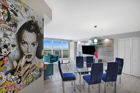 TV and multimedia, Balcony/Terrace, Living room, Dining area