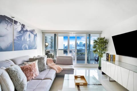 TV and multimedia, Balcony/Terrace, Living room