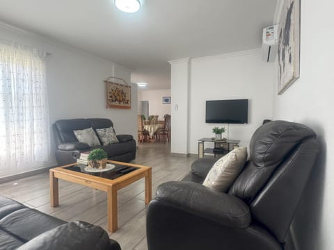 Lounge or bar, Seating area