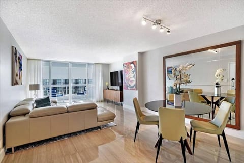 TV and multimedia, Balcony/Terrace, Living room, Dining area, Sea view