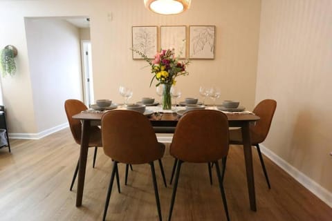 The Renew at Cricket - Near I75 , Pool & Gym House in Florida