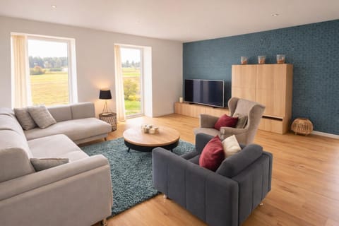 Communal lounge/ TV room, Living room