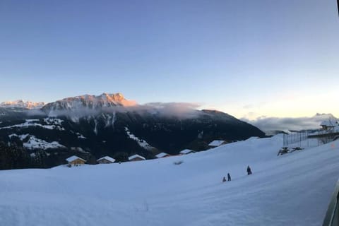 Modern apartment with an amazing view Apartment in Haute-Savoie