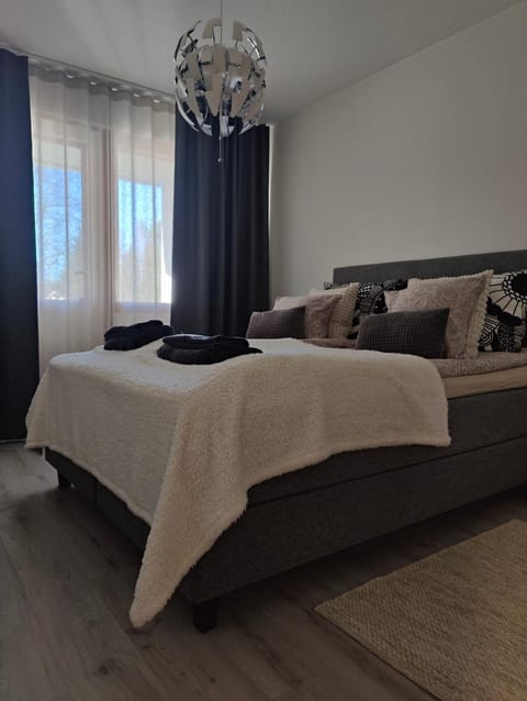 Bed, Photo of the whole room