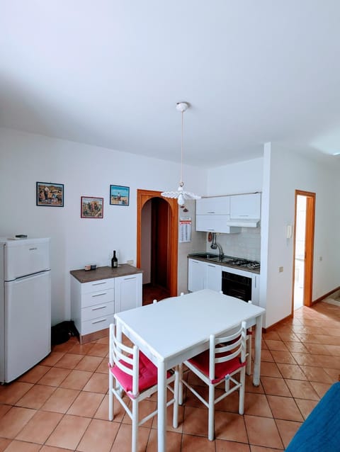 Living room, kitchen