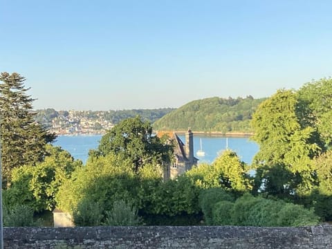 La maison sur le rivage, vue mer centre village Apartment in Morlaix