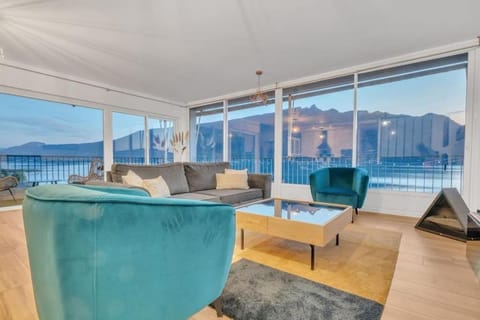 Les Pieds dans l'Eau Apartment in Tresserve